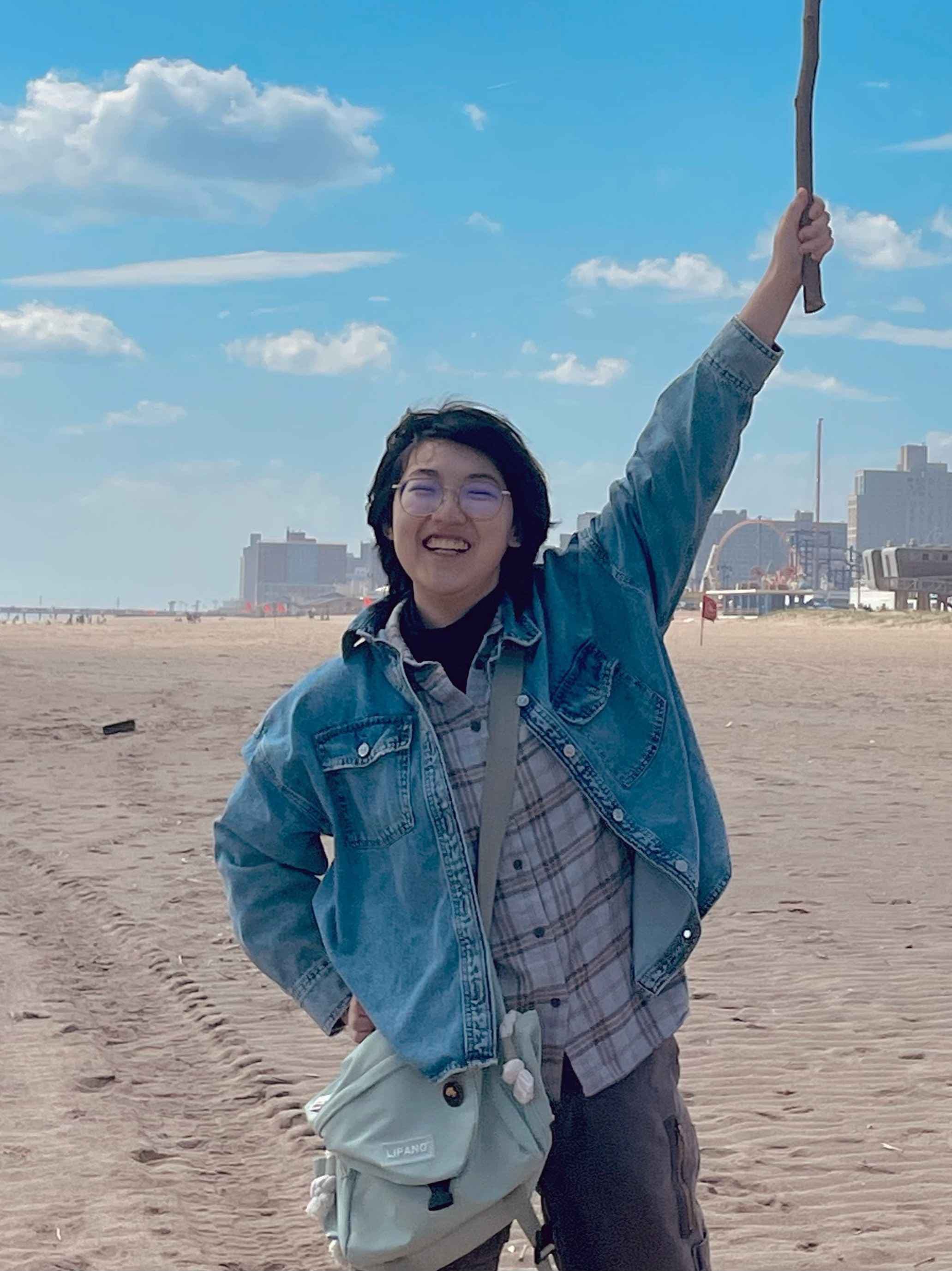 Xiaozao at the beach